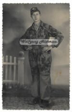 Fallschirmjäger with Camo Paratrooper Smock and Cap