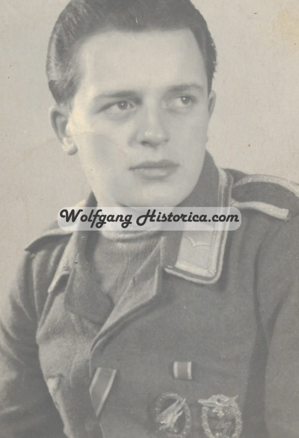 Portrait Fallschirmjäger wearing Paratrooper Badge and more