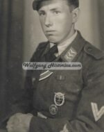 Luftwaffe Obergefreiter with Erdkampfabzeichen, VWA and Flak Specialty Badge