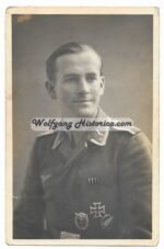 Fallschirmjäger wearing Paratrooper Badge + Luftwaffe Ground Assault Badge and EK1 - Image 2