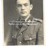 Reichsarbeitsdienst Obervormann (Colored Cord around Shoulderboards) - Studioportrait