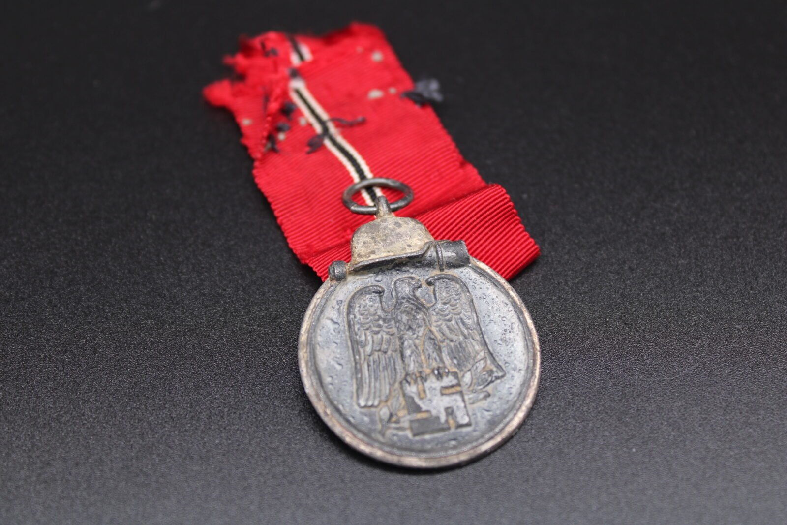 ERE50 - WIO 18 - 1 Winterschlacht im Osten 1941/42 (Ostmedaille) "18" - Image 1