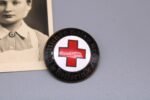 DRK-Helferin Brosche + ID Photo Set - Image 2