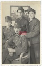 Sad Grouping of KIA Skijäger Hundeführer - Image 37