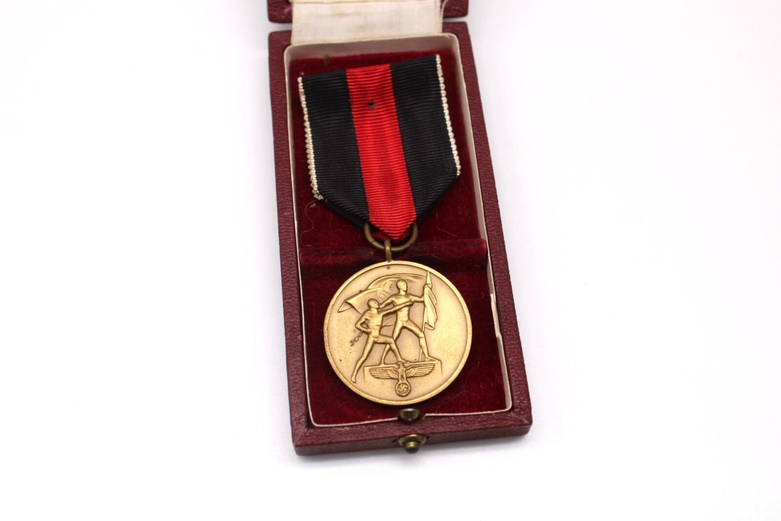 IMG_4145 Medaille zur Erinnerung an den 1. Oktober 1938 (Cased) - Image 1