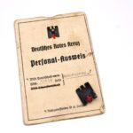 DRK Personal-Ausweis + DRK Membership Pin