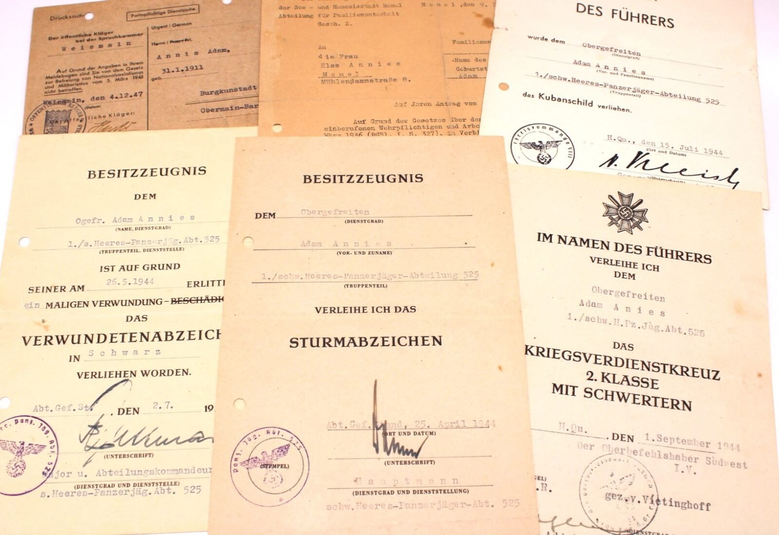 IMG_4197 schw.Pz.Jg.Abt.525 (Nashorn, Italy) Award Doc Set - Image 1