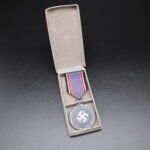 Luftschutz-Ehrenzeichen 2. Klasse (Cased)