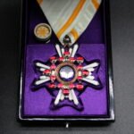 Order of the Sacred Treasure 5th Class (Cased)