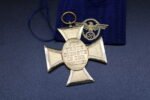 Police Long Service Award in Gold for 25 Years - Image 3