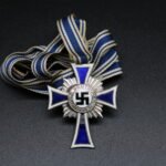 Mutterkreuz in Silber - Mother's Cross in Silver