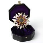Order of the Sacred Treasure 2nd Class (World War 2) (Cased)