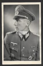Portrait of a Wehrmacht (Heer) wearing the Deutsches Kreuz in Gold