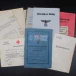 Grouping of DRK-Helferin - DRK-Verwendungsbuch, DRK Personalausweis etc.