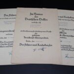 3x Award Docs: Treudienst-Ehrenzeichen & Kriegsverdienstmedaille