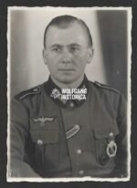 Studioportrait Wehrmacht Soldier wearing ISA & VWA
