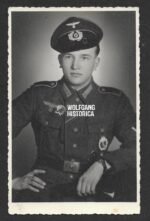 Studioportrait Wehrmacht Soldier wearing ISA & VWA