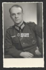 Studioportrait Wehrmacht Medic wearing ISA