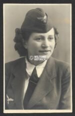 Studioportrait Luftwaffe-Helferin