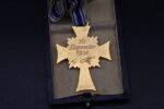 Mutterkreuz in Gold – Mother’s Cross in Gold (C.E. Juncker) - Image 2