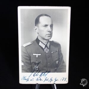 Signed Studioportrait of Paul Klatt - 3. Gebirgs-Division (Eichenlaub) (Wartime)