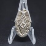 Hitlerjugend Siegernadel der Reichssportwettkämpfe 1936