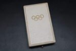 Deutsche Olympia-Ehrenzeichen (Cased) - Image 4