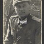 Photograph of Ritterkreuzträger wearing EK2 as RK