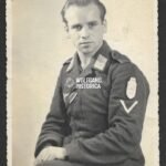 Studioportrait of Luftwaffe soldier wearing the Narvik shield!