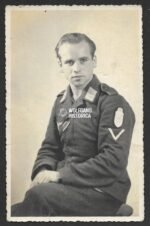 Studioportrait of Luftwaffe soldier wearing the Narvik shield!
