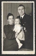 Studioportrait of KM Sailor with Hilfskreuzer-Kriegsabzeichen!