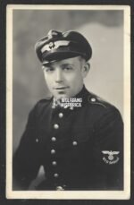 Studioportrait of Wehrmachtverkehrsdirektion Brussel Personnel