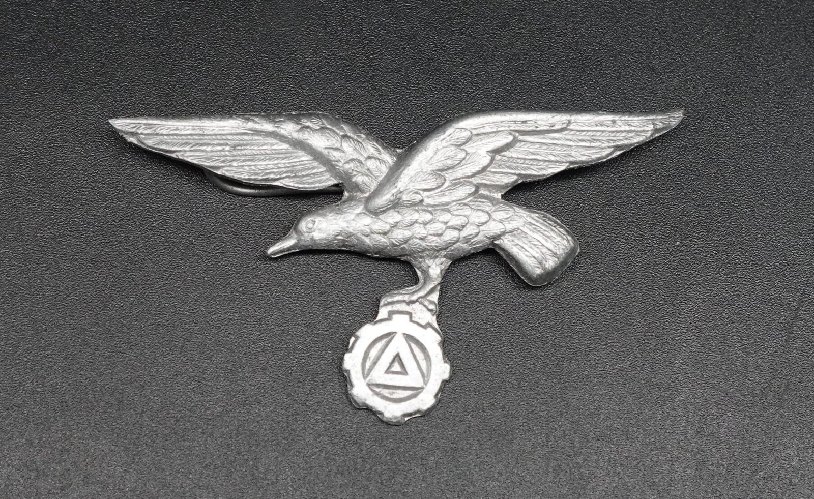 DSC09402 Flemish "Fabriekswacht" / "Wachtbrigade" Visor Cap Eagle - Image 1