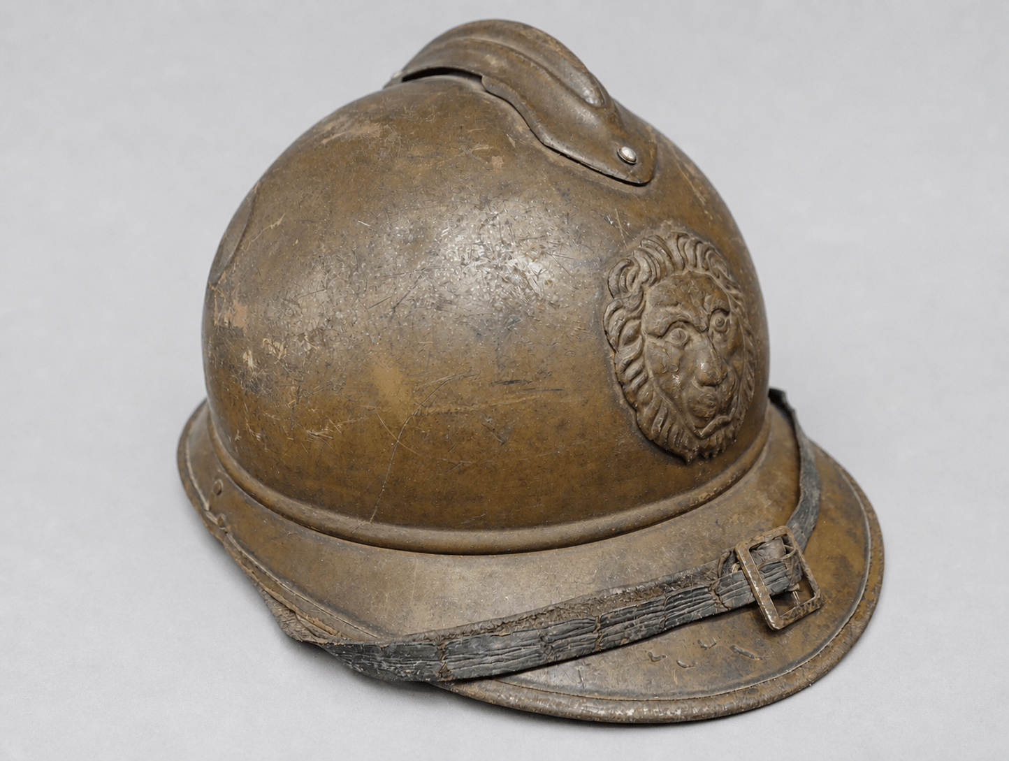 ChatGPT Image 5 mei 2026, 20_11_42 Belgian M15 Adrian Helmet (WWI) – Named Example, Complete with Chinstrap - Image 1