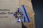 Mutterkreuz in Bronze (“Mother’s Cross in Bronze”) with Karl Wurster, Marktneukirchen Pouch - Image 2