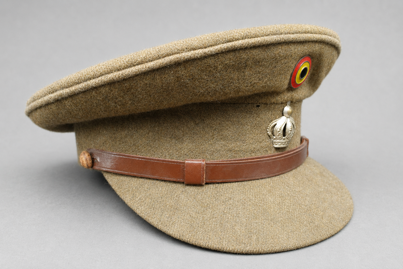 ChatGPT Image 7 mei 2026, 13_23_37 Belgian Army Visor Cap – Post-Liberation / Early Postwar – Royal Crown Badge - Image 1
