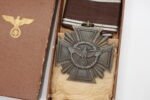 NSDAP Dienstauszeichnung in Bronze (10 Jahre) in Etui – NSDAP Long Service Award - Image 3