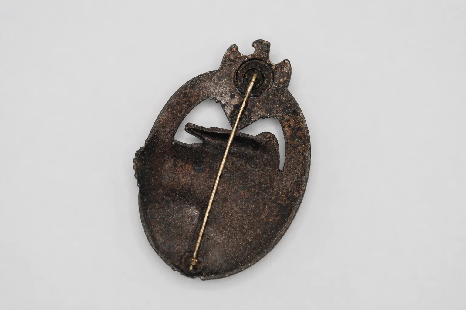 Panzerkampfabzeichen in Bronze by Adolf Scholze (?) - Panzer Assault Badge in Bronze - Image 3