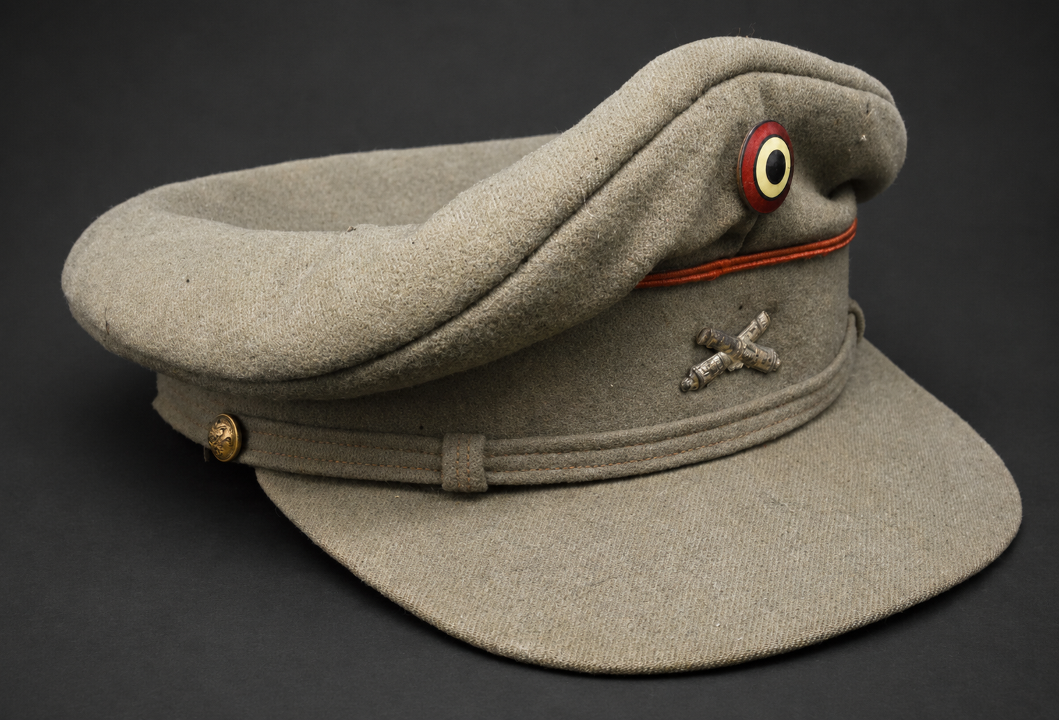 Image 24 mei 2026, 08_19_50 WWII Belgian Artillery NCO Visor Cap – Maker Marked “A. De Jonghe, Gand” - Image 1