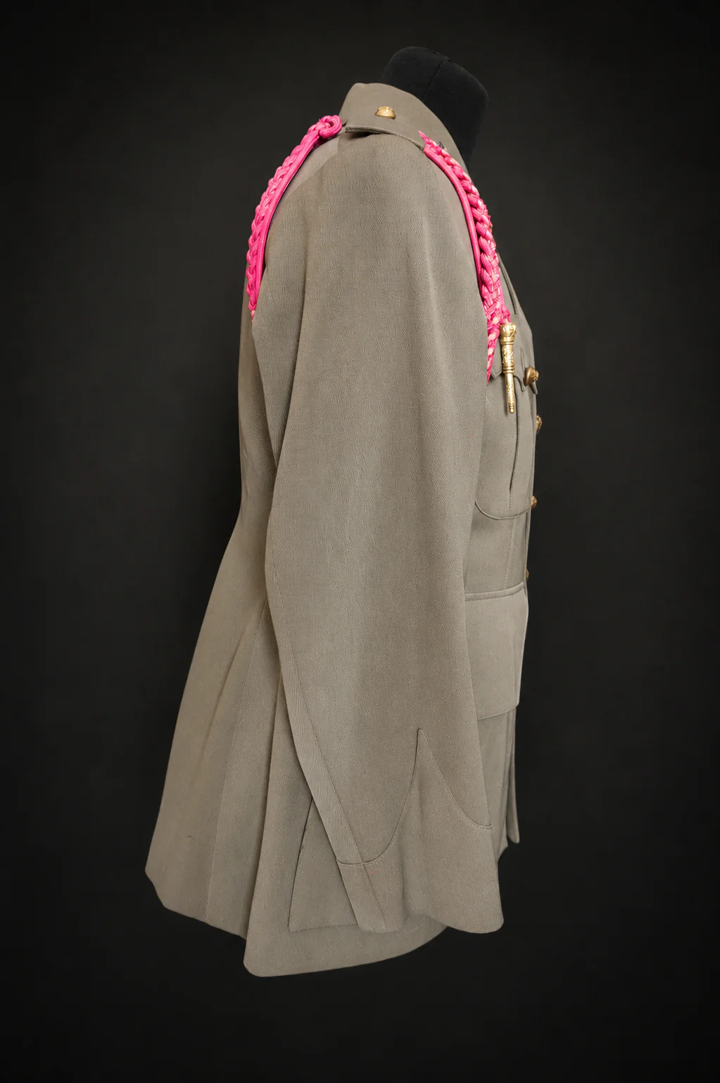 Named Belgian M35 Officer Uniform – Lt. Georges L.L. Saint-Maux – Administration Service - Image 4