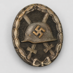 Verwundetenabzeichen in Silber – Wound Badge in Silver – Maker Marked “11” – Buntmetall