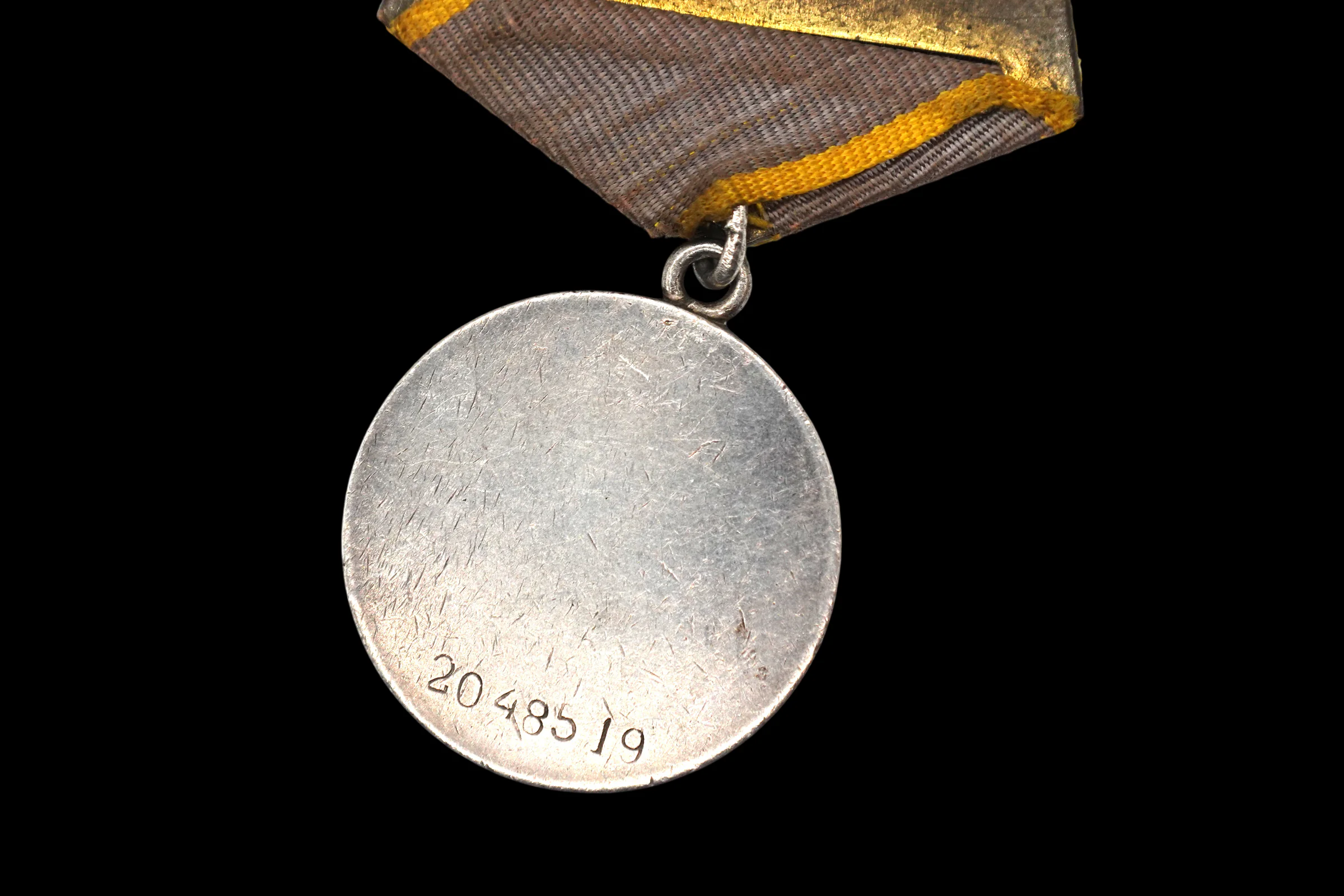 Soviet Medal for Combat Merit (Za Boevye Zaslugi) – Numbered Silver Award No. 2,048,519 - Image 3