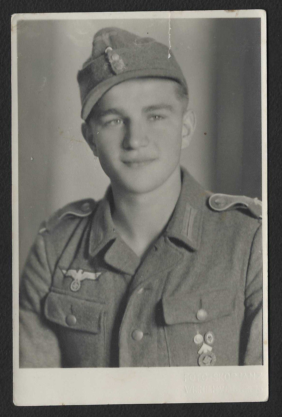 Foto_2026-06-11_143712 Studioportrait Wehrmacht Soldier wearing HJ/RAD Tinnies & Badge - Image 1