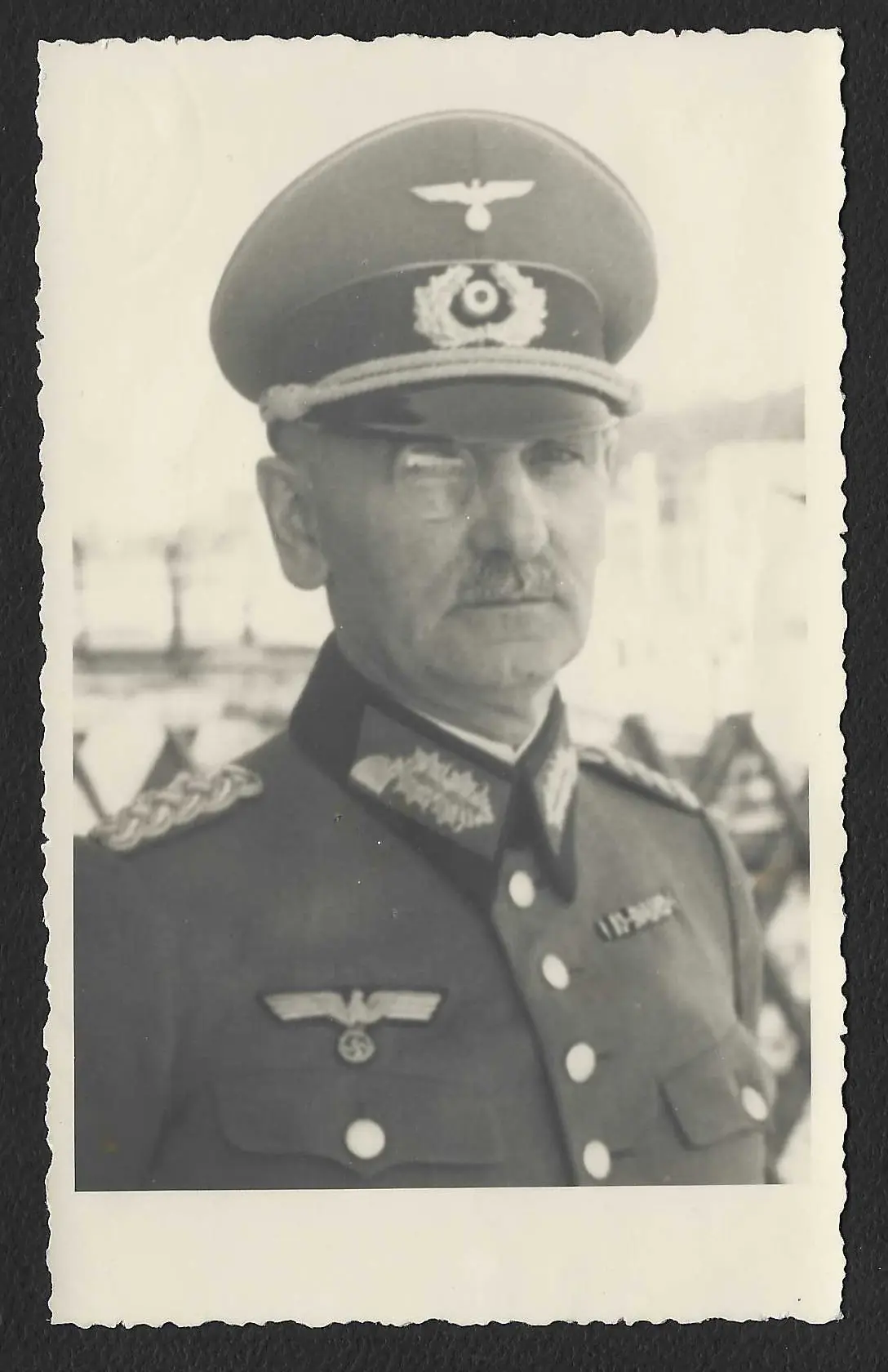 Signed Portrait Photograph of a German Heer General - Image 1
