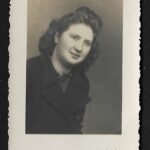 Flemish Vrijwillige Arbeitsdienst voor Vlaanderen (VAVV) Portrait with Brooch