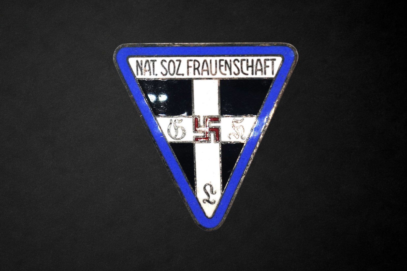 Ontwerp zonder titel (21) NS-Frauenschaft Membership Badge – RZM M1/13 - Image 1