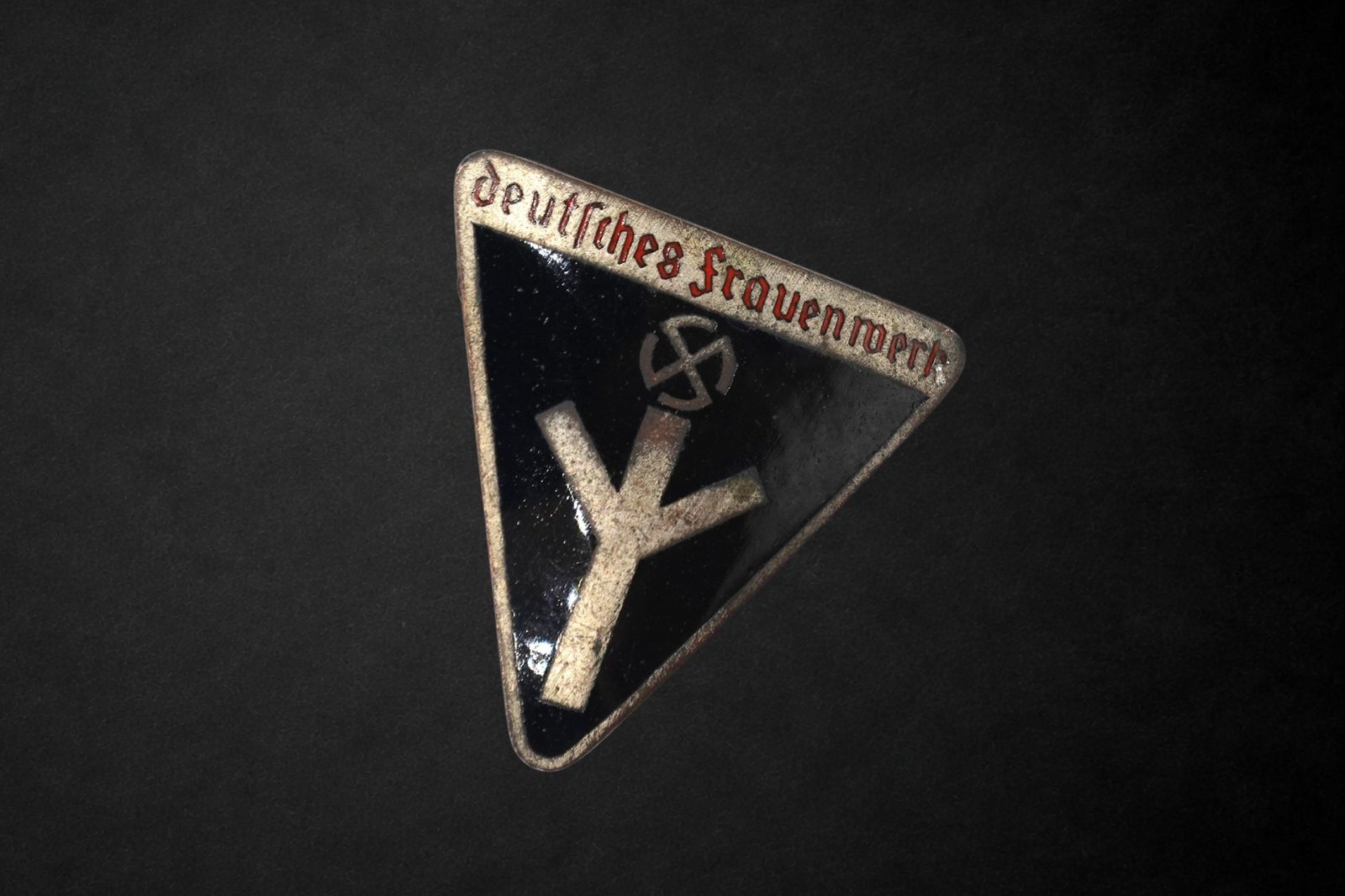 Ontwerp zonder titel (23) Deutsches Frauenwerk Membership Badge – RZM M1/157 - Image 1