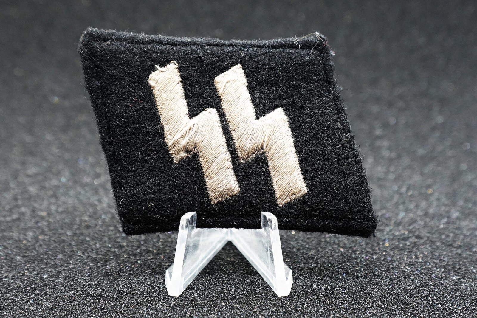 DSC01938 Waffen-SS SS-Rune Collar Tab - Uniform Removed (!) - Image 1