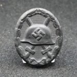 Wound Badge in Black – Alois Rettenmaier “16” – Maker Marked