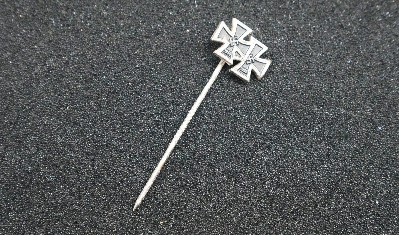 DSC02110 EK1+EK2 Miniatur Pin - Image 1